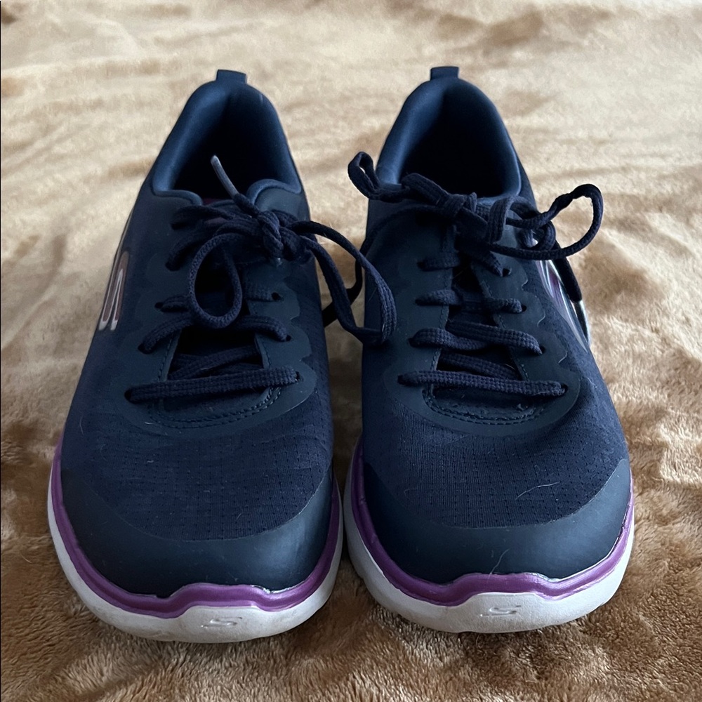 Skechers air cooled sneakers